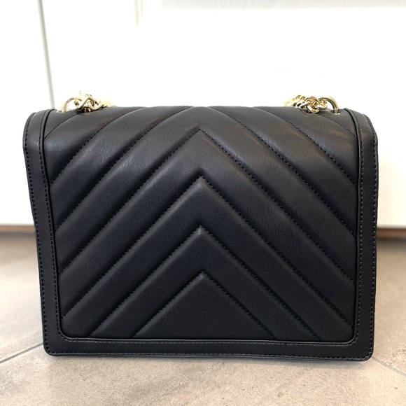 SOLD LOVE MOSCHINO Gold Heart Studded Borsa Matt Nappa Nero Black Shoulder Bag - Picture 5 of 9